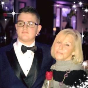 Meet your Posher, Denise